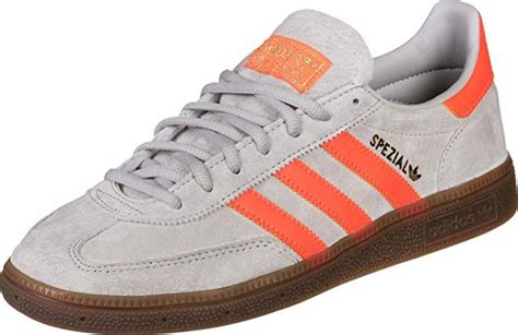 grüne adidas mit orangen streifen|grüne Sneaker für Herren .